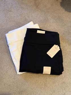 St. John's Bay Secretly Slender Capris  Black & White (Size: 12)