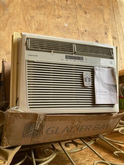 Window unit air condition Frigidaire