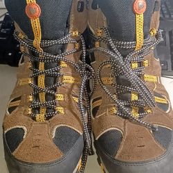 Merrell Yakota Mid Waterproof Size 12