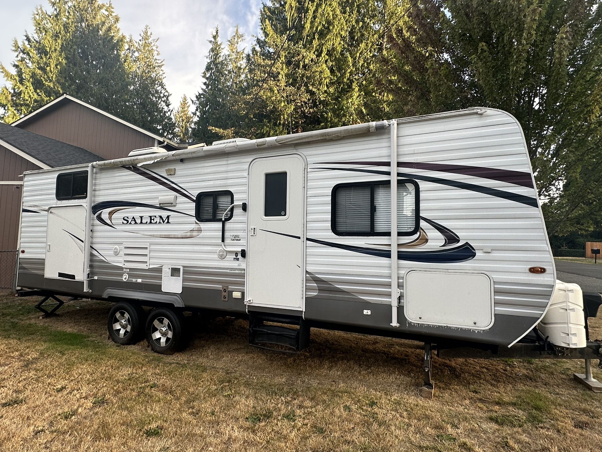 2012 Forest River T26TBud Trailer