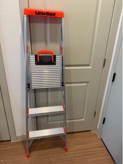 5’ Little Giant Step Ladder-NEW