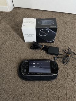 PSP 3000 Piano Black with Games