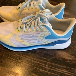 New Balance Women Shoes