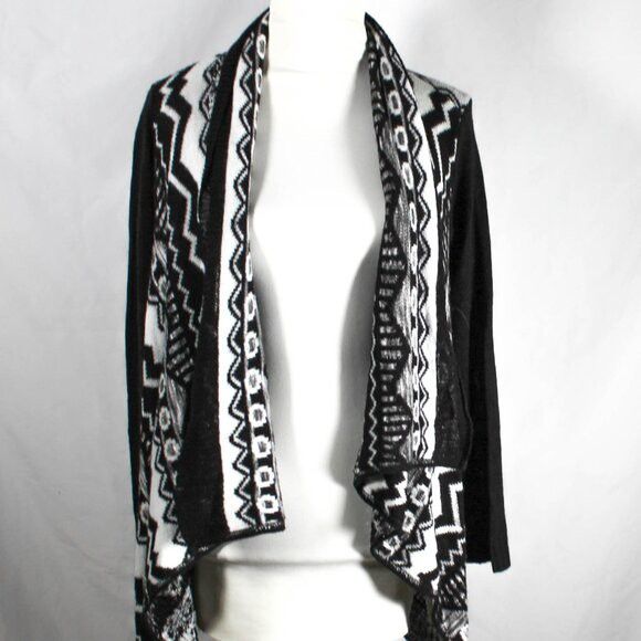 Corporate Goth Comfy Chevron Open Cardigan Wet Seal LRG Jennifer Aniston Style
Wet Seal