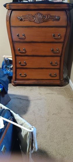 Dresser