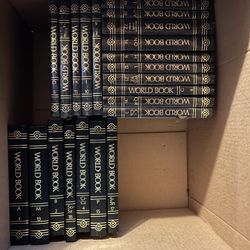 2010 World Book Encyclopedia Full Set 