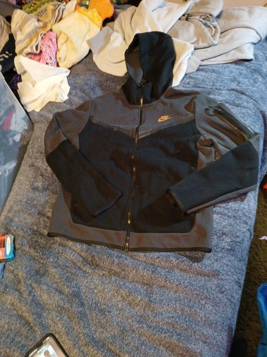 Nike Tech Fleece Fullzip Hoodie