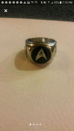 STAINLESS STEEL STAR TREK INSIGNIA RING