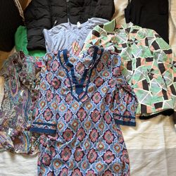 Women’s Medium Mixed 7pc Lot Coat Jacket Tees Blouse Tunic Pants  To include: French Connection dress jacket  Canvas tee Gildan tee Wear for Care scru