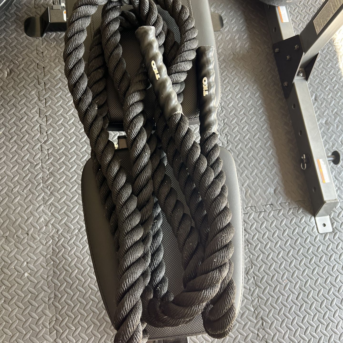 TKO 18Ft Battle Rope for Sale in Fort Meade MD OfferUp