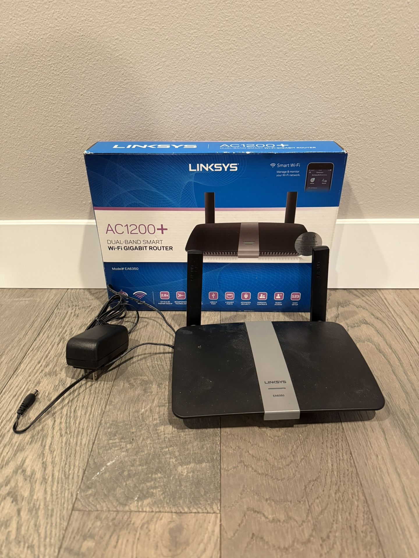 Linksys AC1200 Wi-Fi Wireless Dual-Band+ Gigabit Router