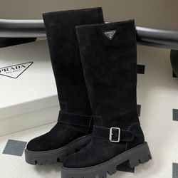 Women’s boots 👢 