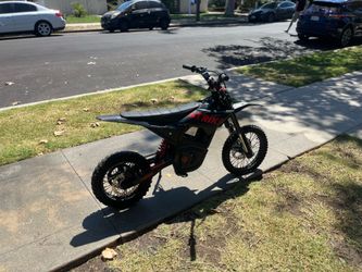 Throne strike 48v  Electric Dirt Bike