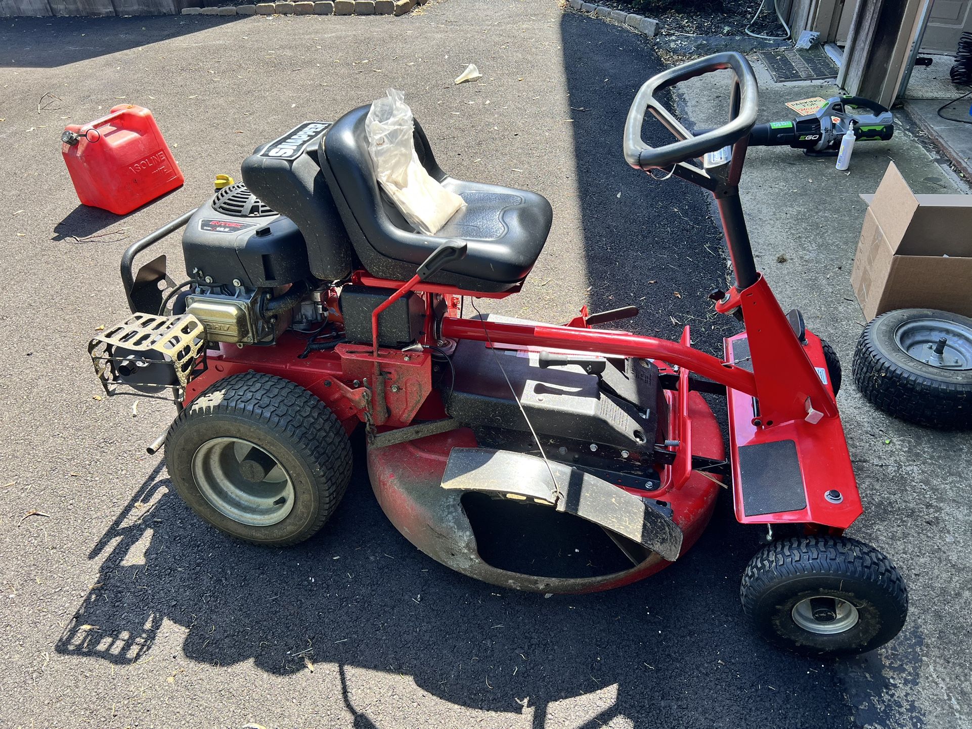 33 Inch Snapper Riding Mower