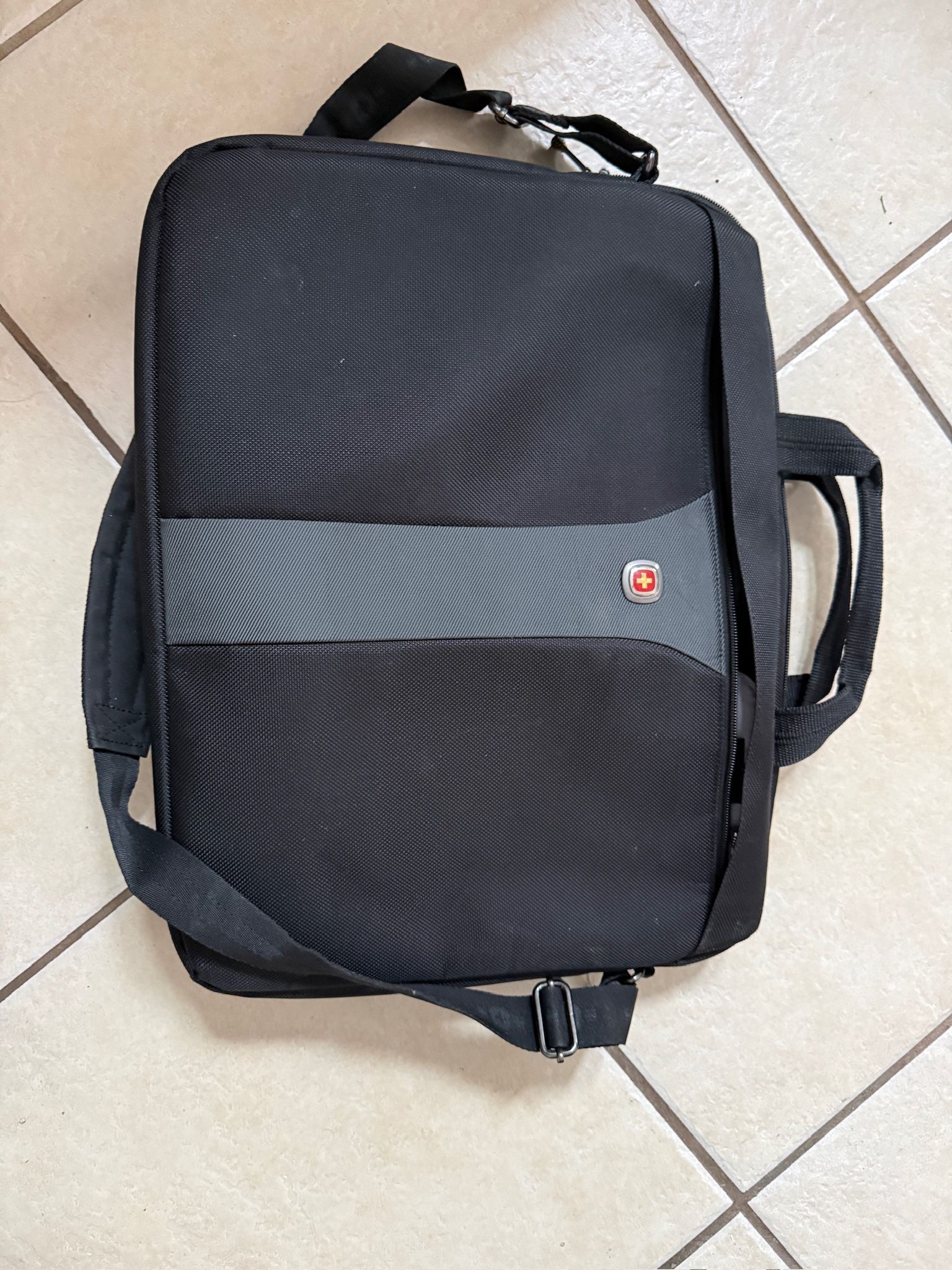 Wenger Legacy 17" Laptop Slim Case