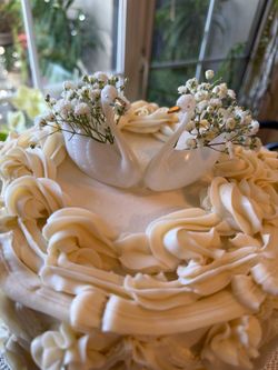 Lenox Swan ~Inspired~ Cake toppers
