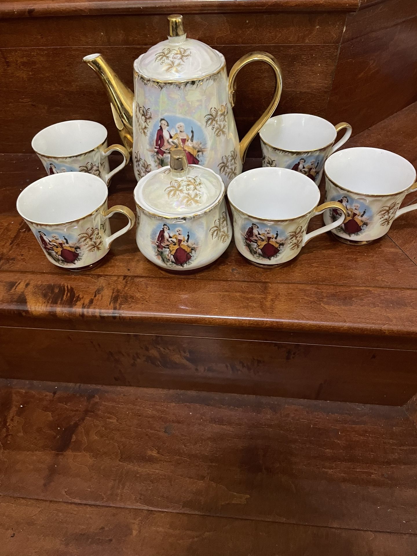 Vintage VICTORIAN Couple Tiger Yedi Fine Porcelain Japan 7 Piece Tea/coffee Set