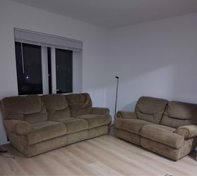 Brown Microfiber Sofa & Loveseat Set – Good Condition