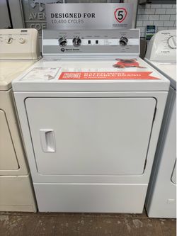 New! SpeedQueen 26” Classic Gas Dryer