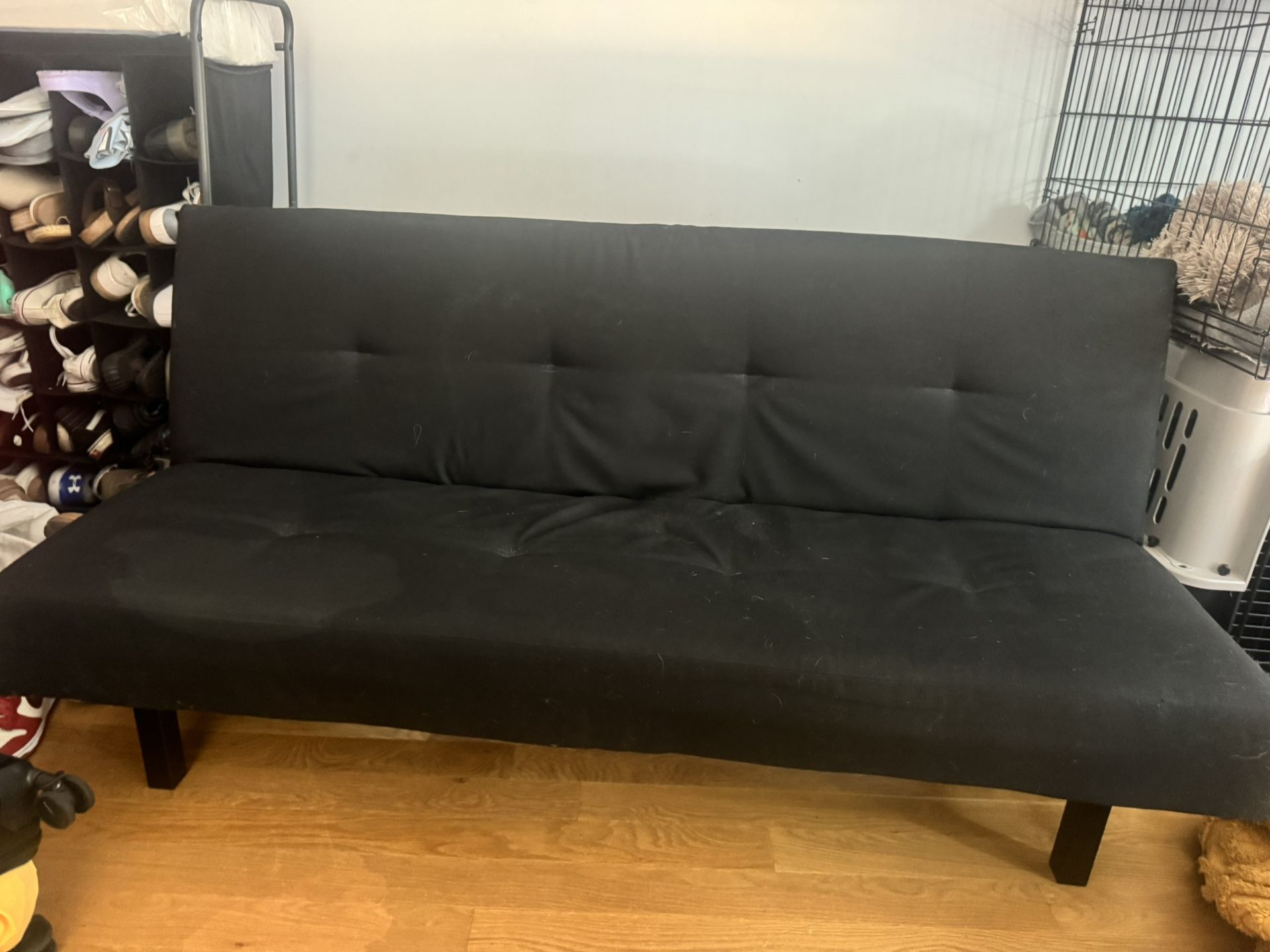 Black Futon