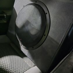 Rockford Fosgate P300-12 Punch 12" Self Powered amplified Subwoofer (perfect for single cab trucks)