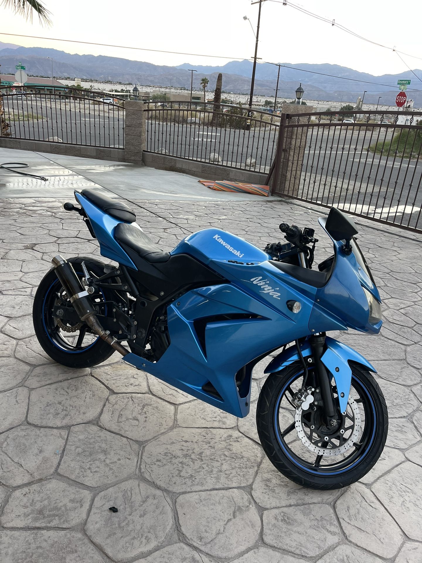 r250 Kawasaki Ninja 2010 for Sale in Fontana, CA OfferUp