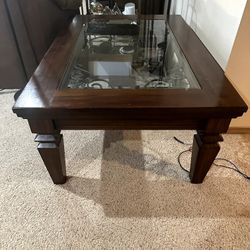***Quality Nice Coffee Table***