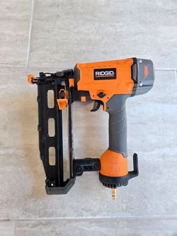 RIDGID air Pneumatic Straight Finish Nailer 16 Guage