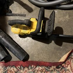 DeWalt Chainsaw( No battery Included)