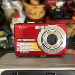 Kodak EasyShare M863 digital camera