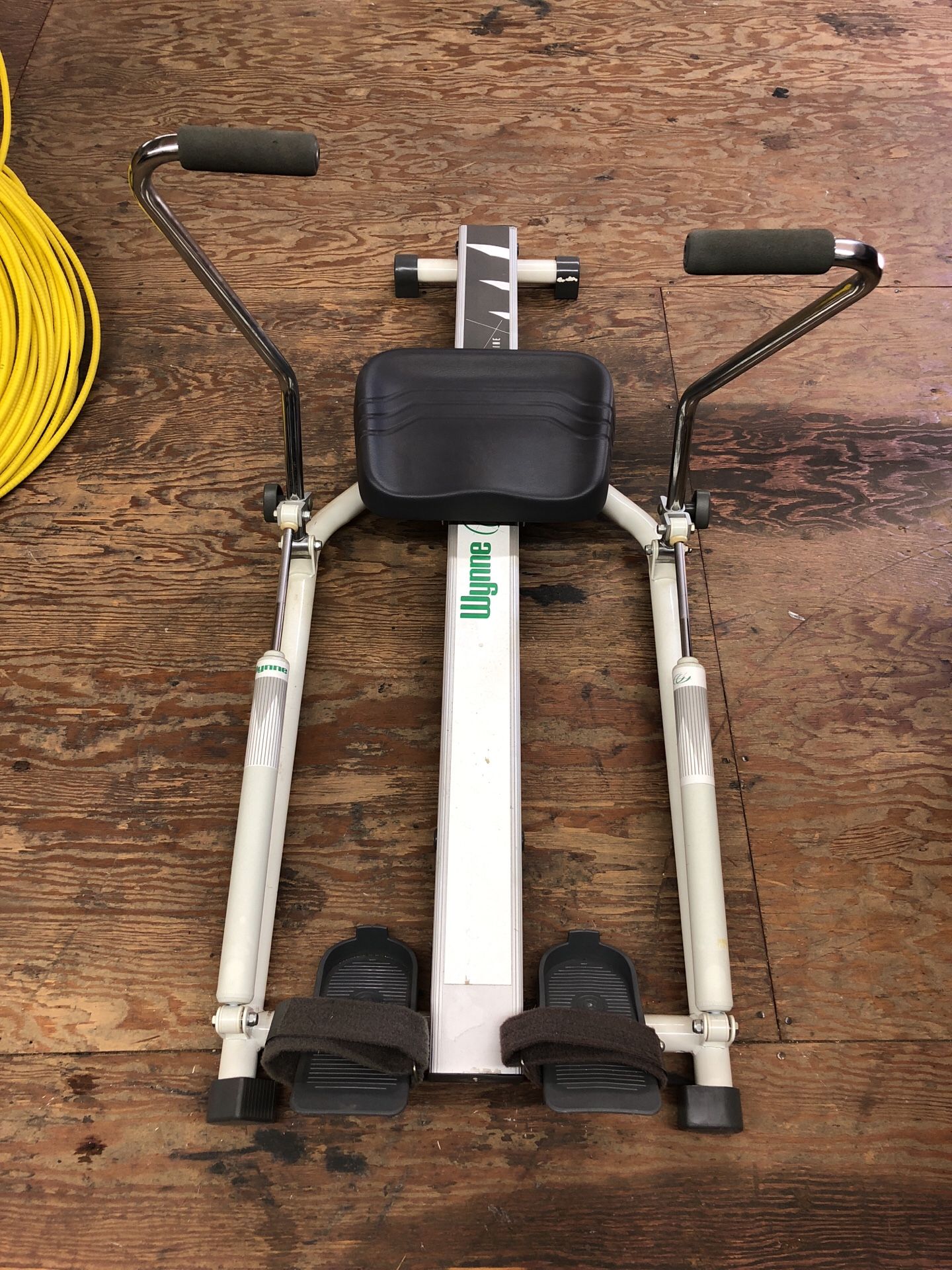 Wynn R210 rowing machine