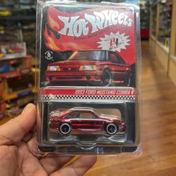 Redline exclusive Hotwheels 1993 Ford Mustang Cobra R car 1:64 scale