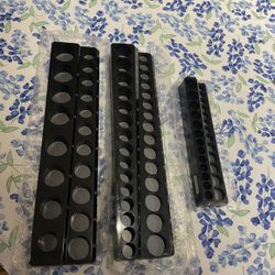 magnet socket holders 3 pc set 1/4,3/8,1/2 drive sets,I have in metric and SAE $40 each set of 3   You get 3 in each set metric $40 SAE $40 