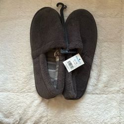 Soft Slippers - Men’s 9-10