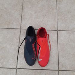 Soccer Cleats Size 13