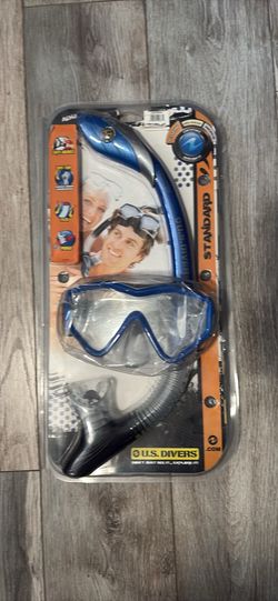 U.S. Divers brand snorkeling set.
