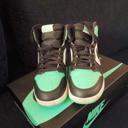 AIR JORDAN 1 RETRO HIGH