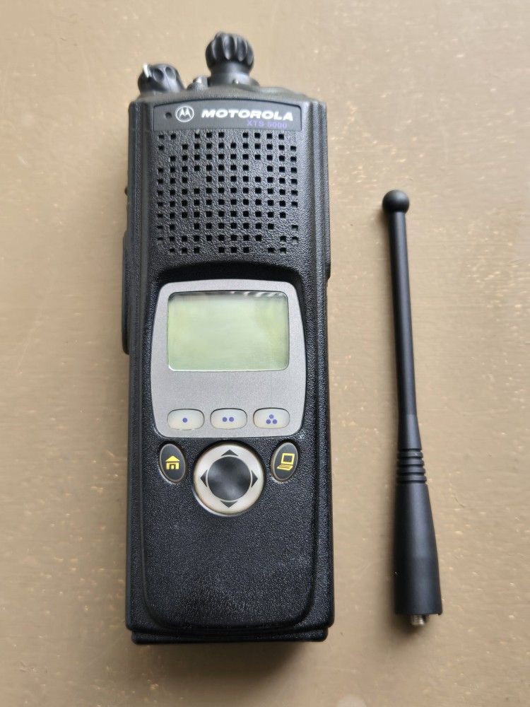 Motorola XTS 5000■モトローラ SWAT LAPD Motorola XTS 5000□モトローラ SWAT LAPD - メルカリ