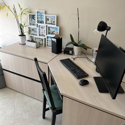 Office Desk and Drawers