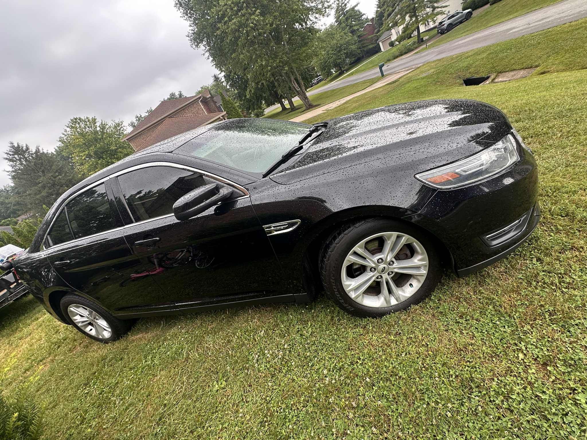 2014 Ford Taurus