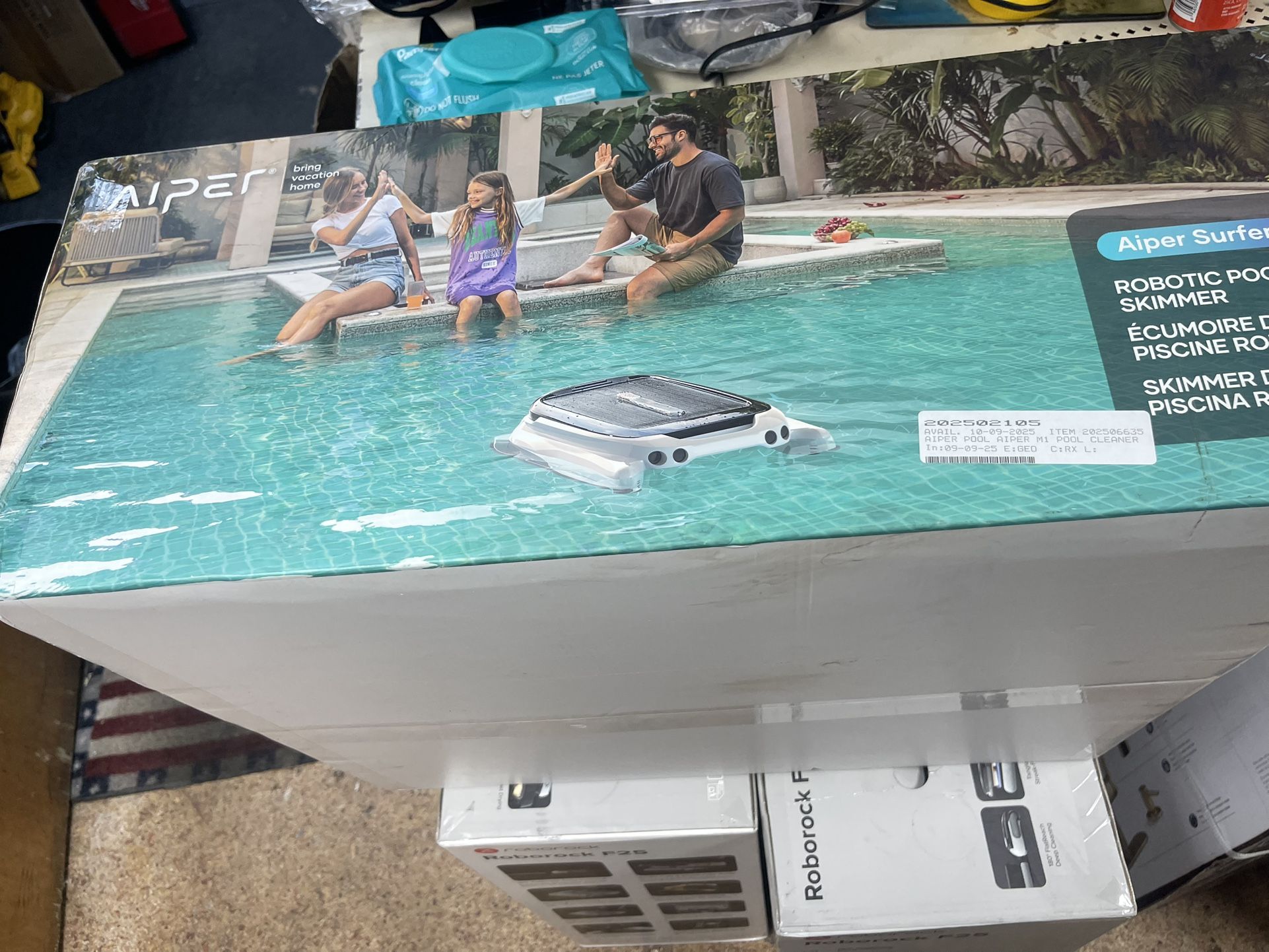 Aiper - Surfer M1 Solar Powered Automatic Robotic Pool Skimmer Cleaner, Lasts 12 Hours, App Control, Ultrasonic Detection - White