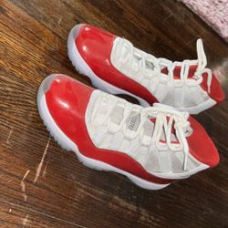 Jordan 11 Cherry