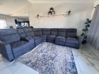 Living spaces power recliner sectional sofa couch sala