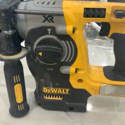 Dewalt Hammer 1” Inch Model DCH273 With Expensive Extras Clean And Guaranteed 