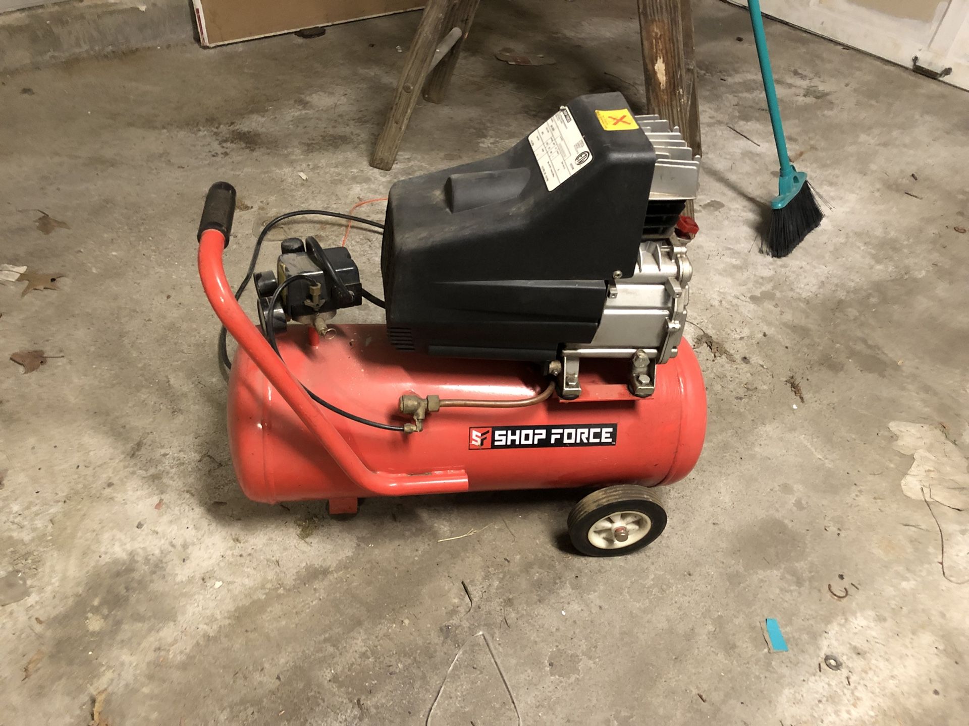 Shop force air compressor