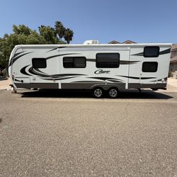 2014 Keystone - Cougar XLite Floorplan: 28RBS (Travel Trailer)