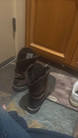 Anton western work boots size 10d color brown Cody James