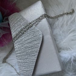Silver Bling Cross Body Evening Purse Or Simply Queen Mood 