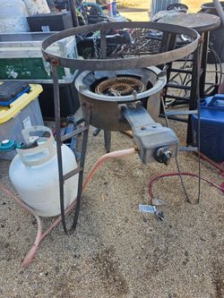 Outdoor wok burner with tank