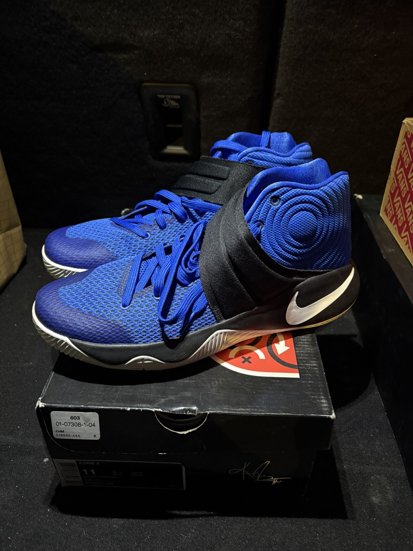 Kyrie 2